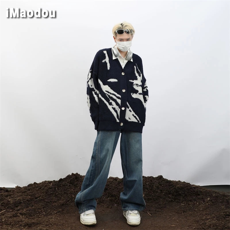 IMaodou Áo Khoác cardigan Cổ Chữ v Dáng Rộng Màu Sắc Tương Phản Phong Cách hip hop Thời Trang Thu Đông Cho Nam