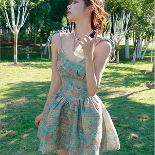 Đầm hai dây SINRANSINYA dáng ngắn in hoa eo phồng thời trang cho nữ