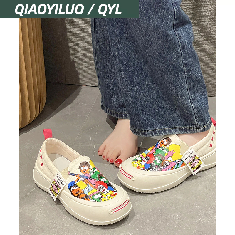 Qiaoyiluo sneakers & chunky sneakers với tối giản, nhẹ và thoáng mát và nó có ngón chân tròn thấp nhất dành cho nữ