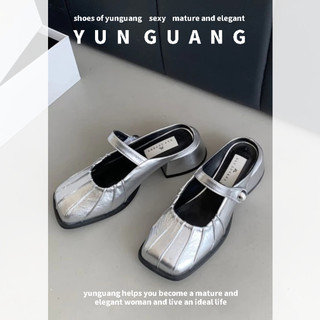 Yunguang Nữ phong cách mới thanh lịch miệng nông không gót lười Mary Jane dép kín mũi