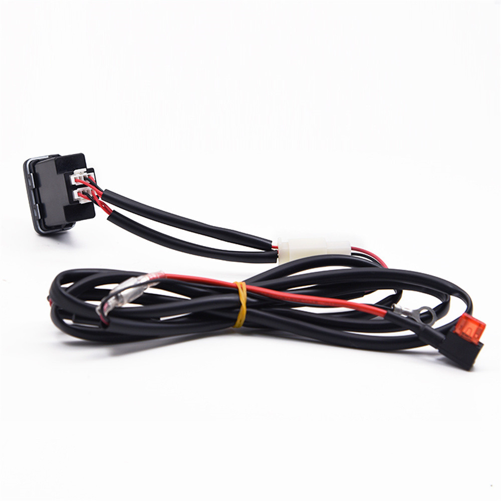 Bộ sạc ô tô 18W Dual-USB QC3.0 Sạc nhanh cho Toyota Tacoma FJ Cruiser Hilux