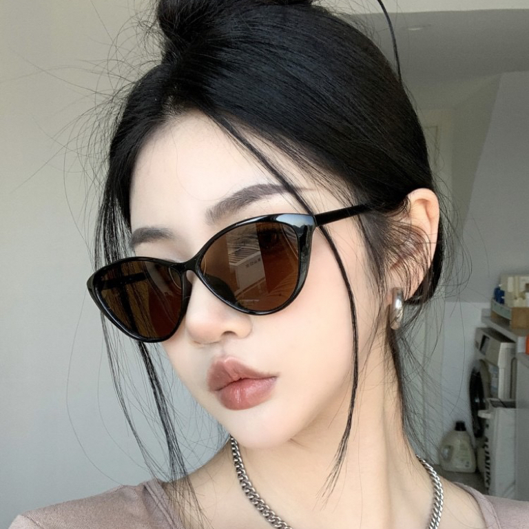 Kính Mát Mắt Mèo Tròng Vuông Phân Cực Mỏng Cao Cấp Phong Cách vintage Cho Nữ