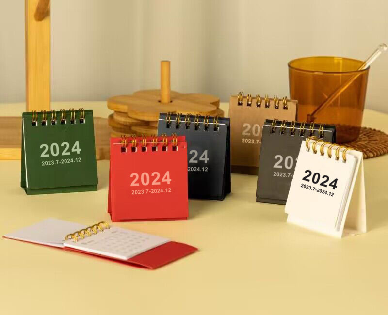 Lịch Năm 2024 Mini Để Bàn Thiết Kế Sáng Tạo Trang Trí Văn Phòng