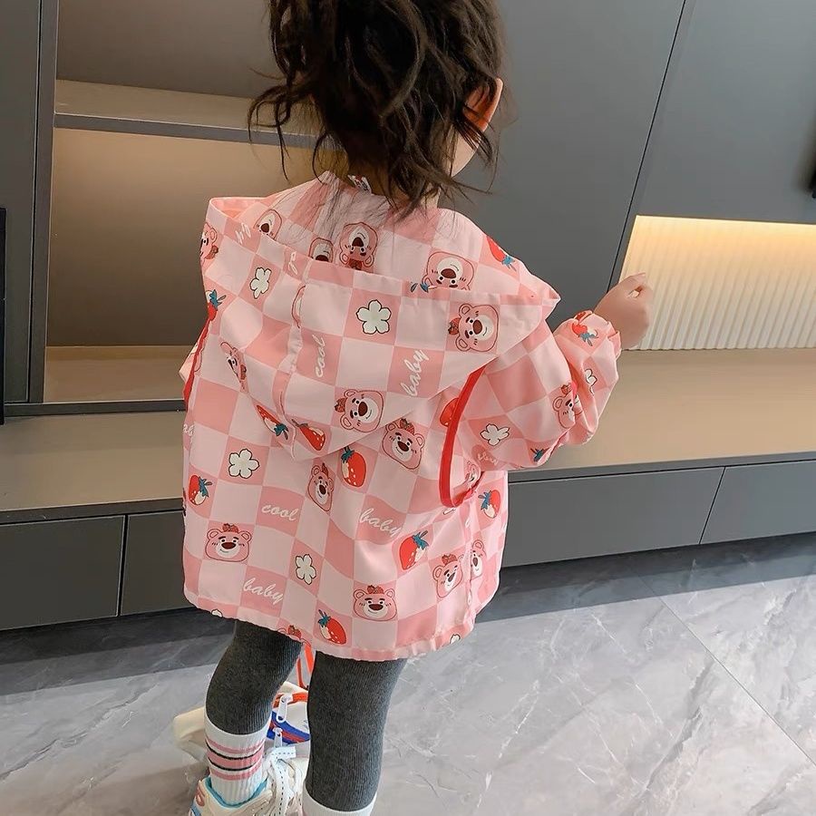 Gấu dâu Áo khoác áo gió hoạt hình bé gái
