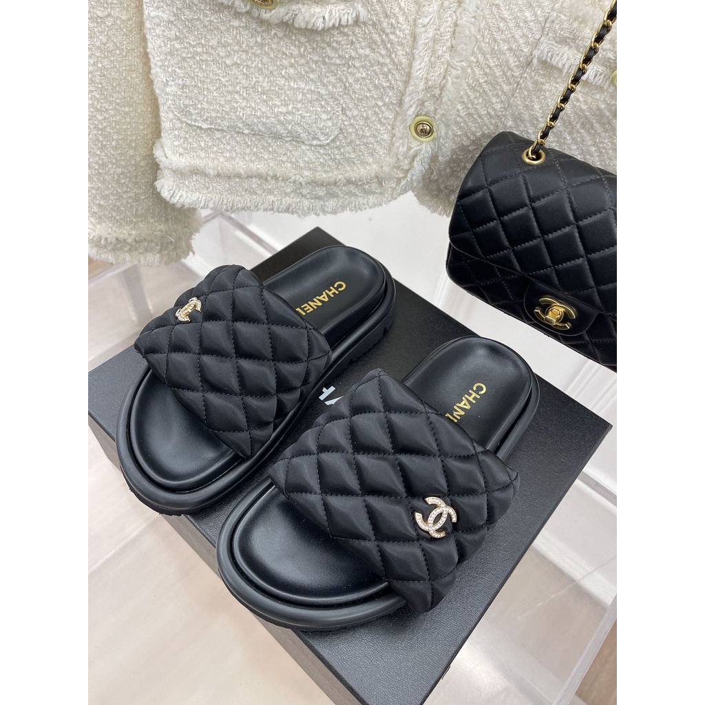 Dép bánh mì nữ da thật đính logo thời trang cao cấp Channel CN thiết kế thoải mái, mềm mại