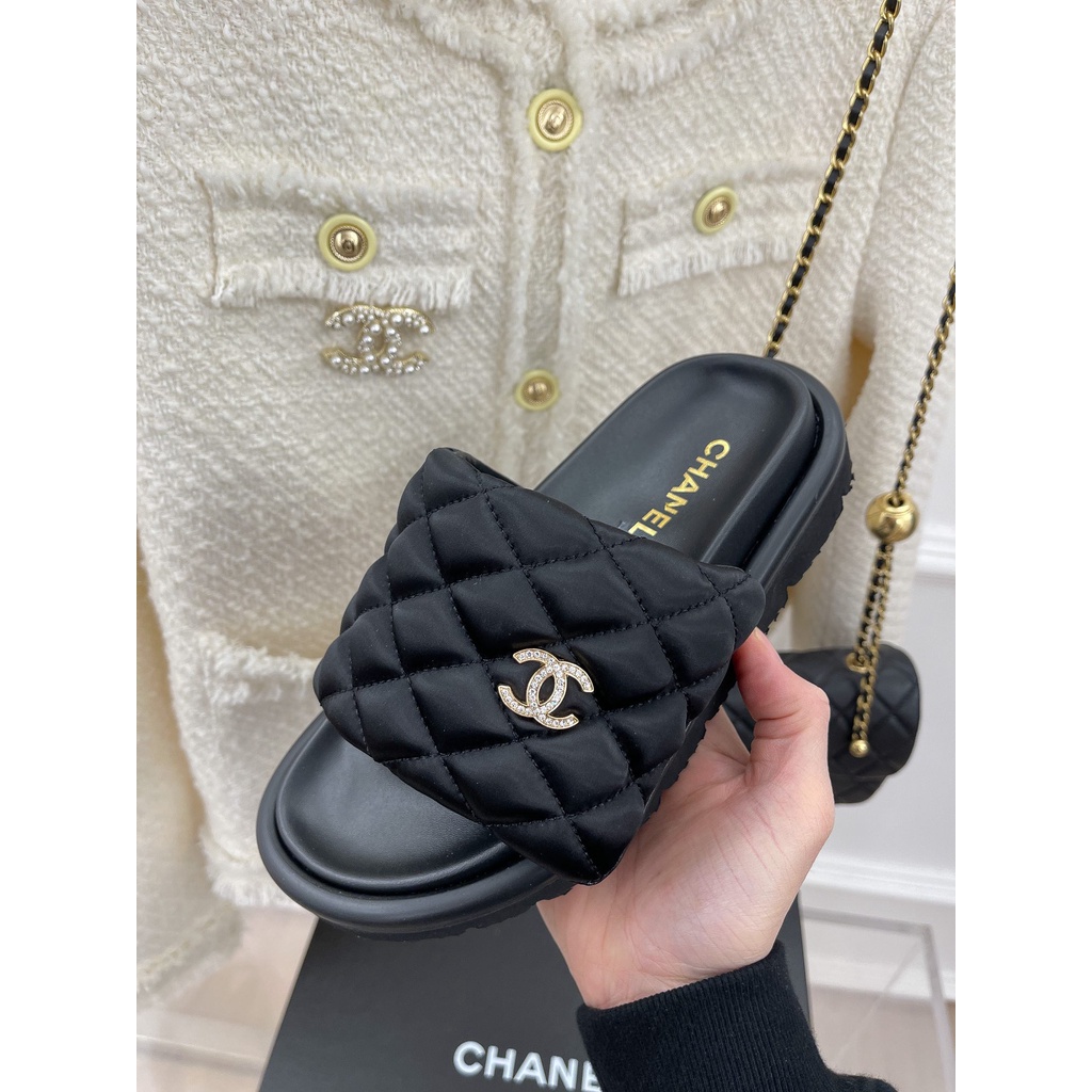 Dép bánh mì nữ da thật đính logo thời trang cao cấp Channel CN thiết kế thoải mái, mềm mại