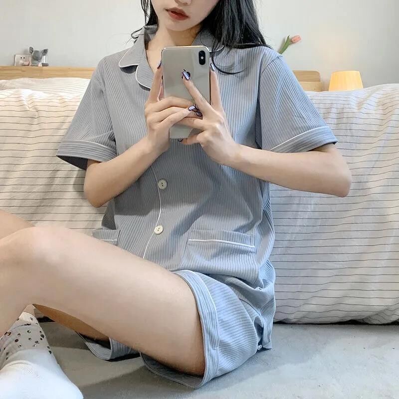 Bộ Đồ Ngủ Áo Cardigan Tay Ngắn Phối Quần Short Màu Xanh Dương Trơn Đơn Giản Thời Trang Mùa Hè Cho Nữ