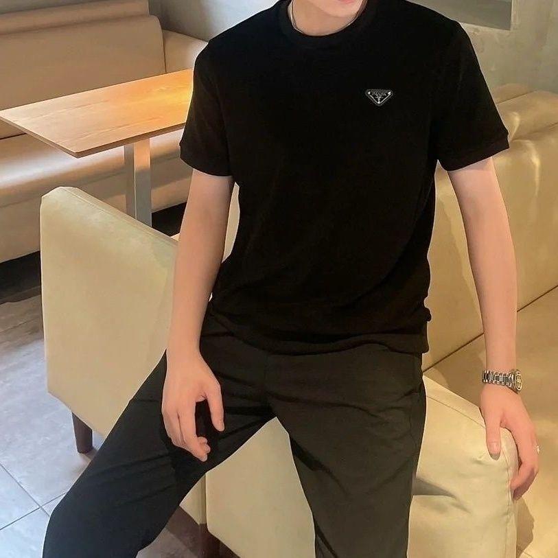 Prada Áo Thun cotton Ngắn Tay Cổ Tròn Màu Trơn Thời Trang Cho Nam