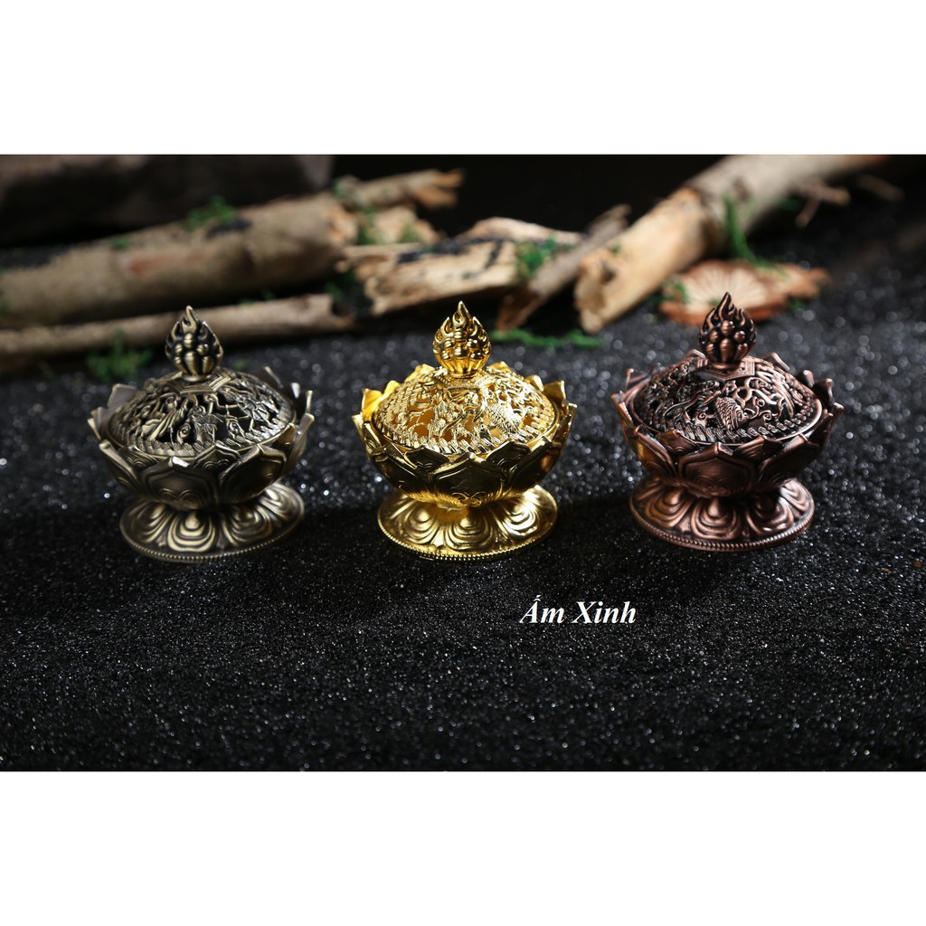Lư hương bằng hợp kim đồng dáng bông sen dùng xông, đốt trầm hương