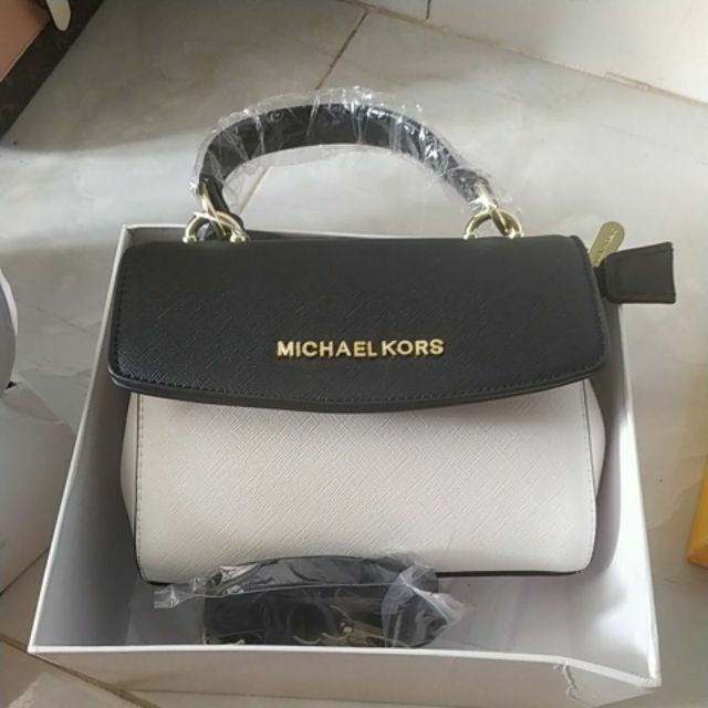 Túi chữ mk cao cấp