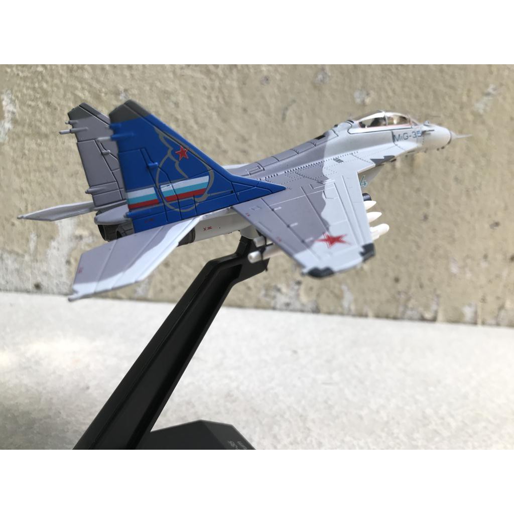 Mô hình Máy bay MIG 35 - 1:100