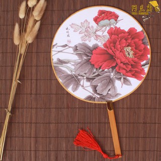 Quạt lụa tròn cán tre cổ trang