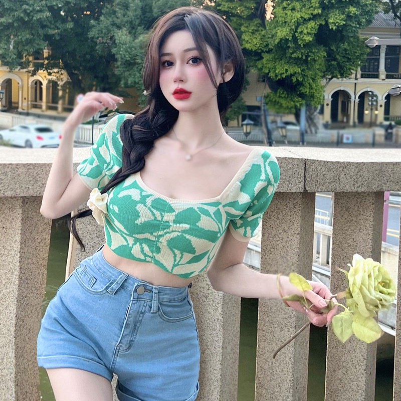 Áo Thun Dệt Kim Tay Ngắn Cổ Chữ V Dáng Ôm In Họa Tiết Kiểu Hàn Quốc Quyến Rũ Cho Nữ