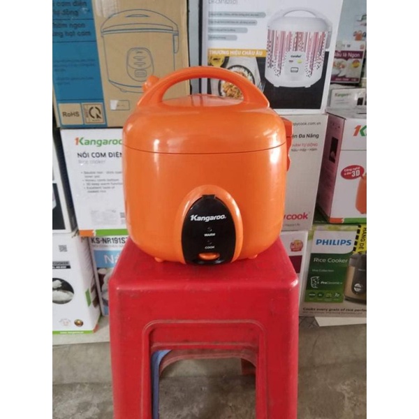 Nồi cơm điện Kangaroo 1.2 lít KG826S