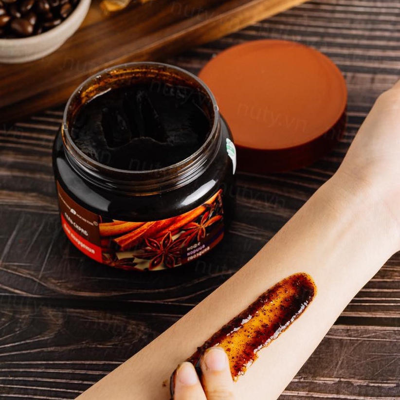 Tẩy tế bào chết toàn thân EXCLUSIVE COSMETICS chiết xuất quế hồi và cafe 380ml