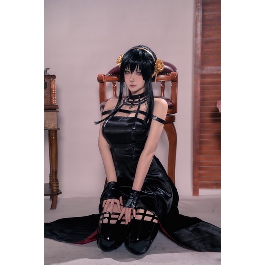 Set cosplay Yor Forger