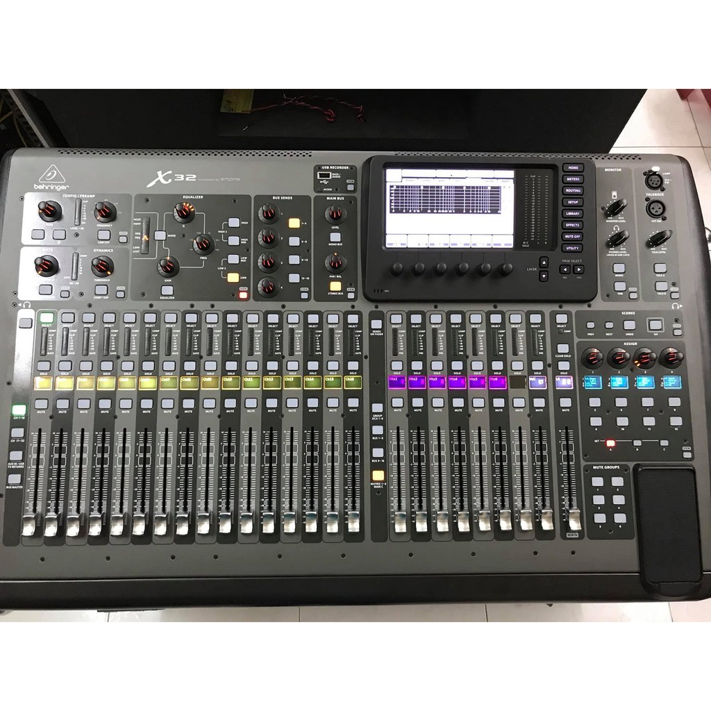 BÀN MIXER BEHRINGER X32 FULL DIGITAL 40 INPUT 25 BUS-NHẬP KHẨU CHÍNH HÃNG