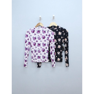 Q9359 - 	áo thun cổ lọ f21 tay dài, in hoa hồng