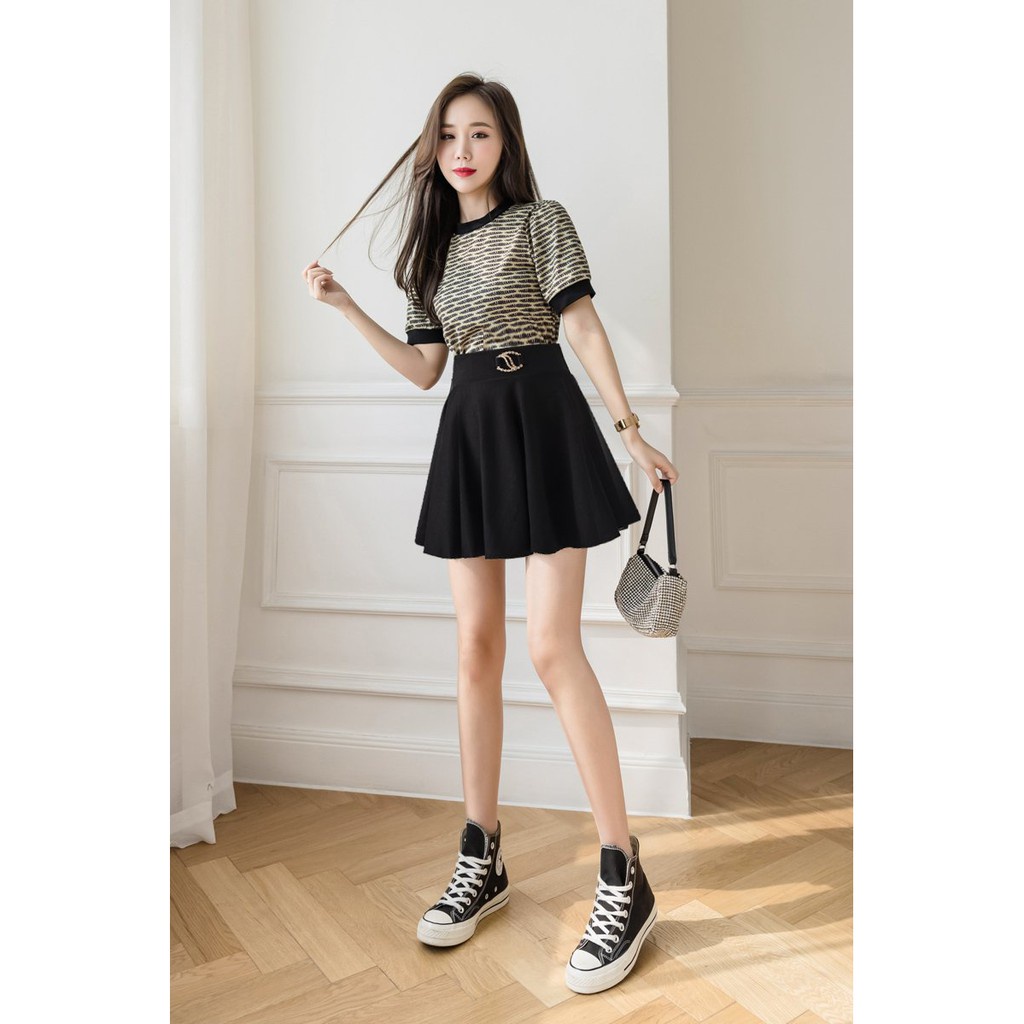 Chân váy ngắn xòe họa tiết hao thạch anh Cv05