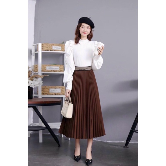 Chân váy xếp ly dáng dài cạp chữ