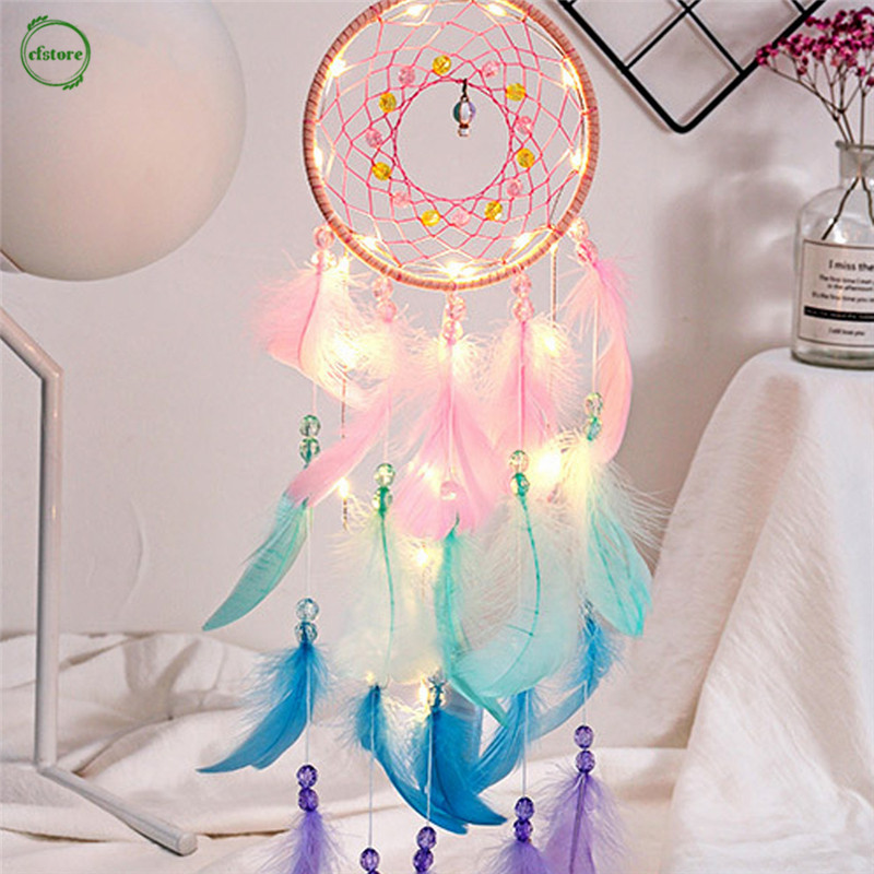 Dreamcatcher treo tường gắn lông vũ có đèn led trang trí nhà cửa