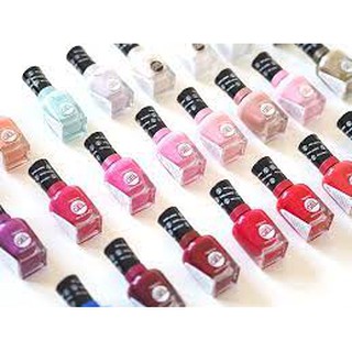 Sơn móng tay cao cấp Sally Hansen