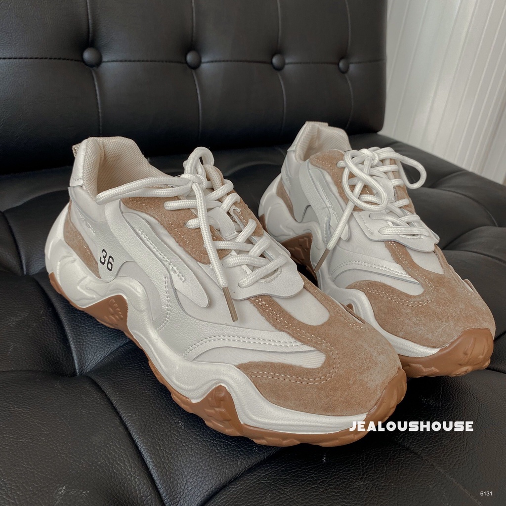 Giày sneaker thể thao nữ, giày sneaker da lộn TWT 6131