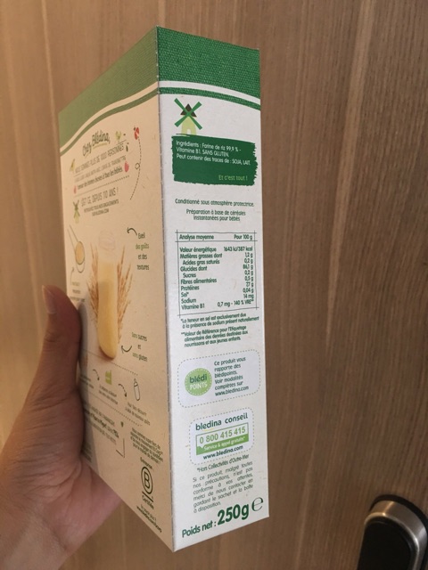 Bột lắc sữa Bledina vị tự nhiên cho bé 4/6m hộp 250g