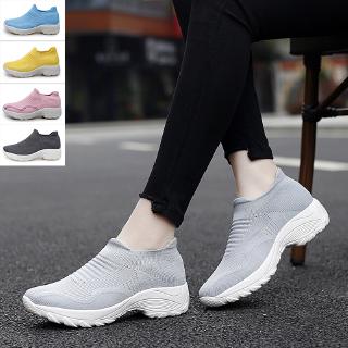 Giày thể thao nữ cổ cao thời trang 2020