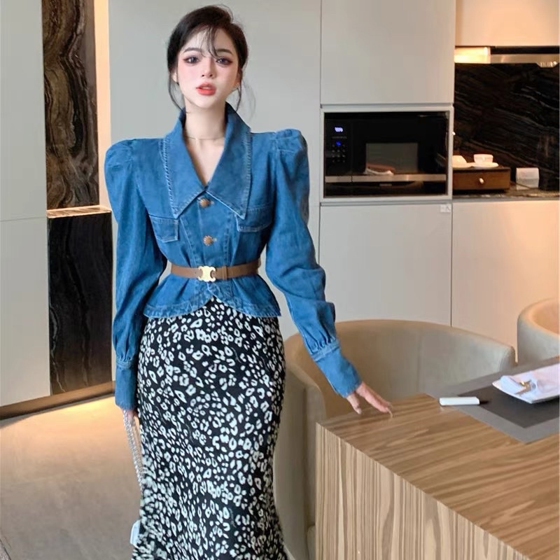 Set áo sơmi jeans croptop tay phồng+ chân váy hoa đen dài kèm feedback thật
