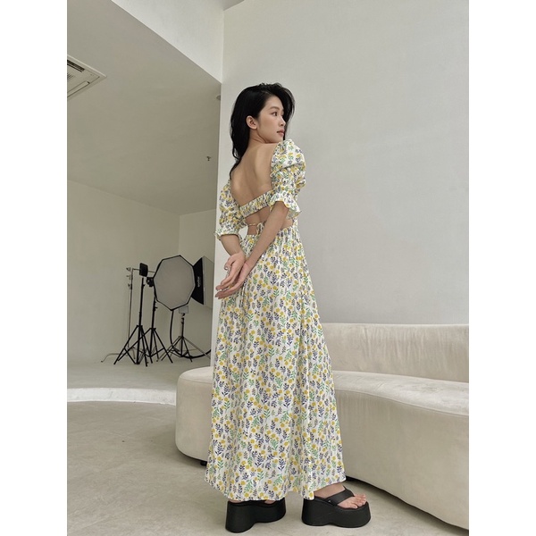LEMONCHIC - Đầm maxi hở lưng hoạ tiết hoa vàng - D221