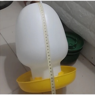 BÌnh đựng nước cho gà