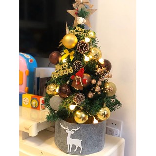 Cây thông Noel Giáng sinh trang trí
