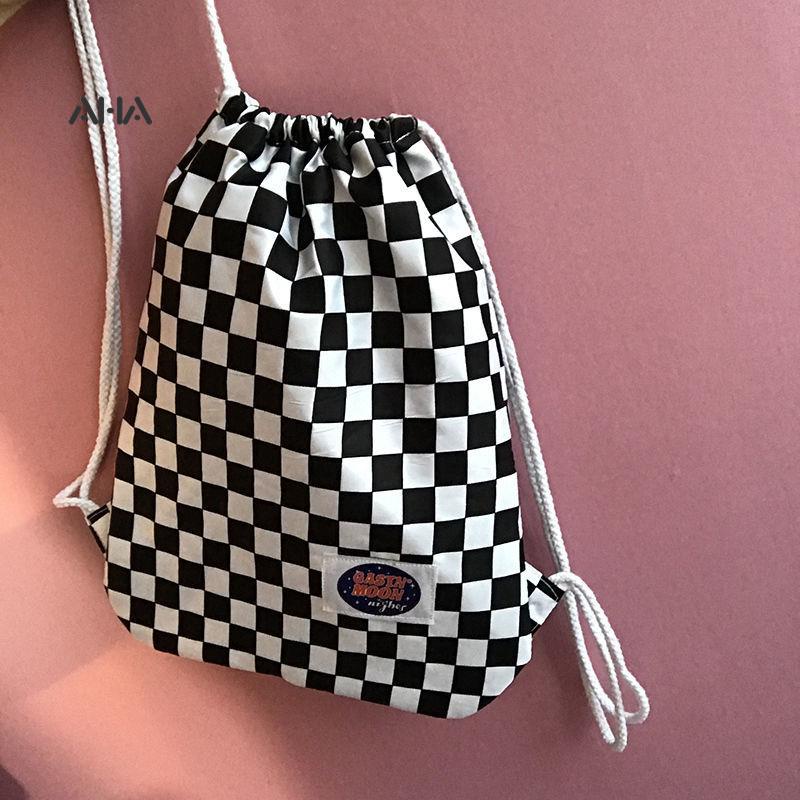 Ba Lô Dây Rút Họa Tiết Sọc Caro Trắng Đen Phong Cách Retro