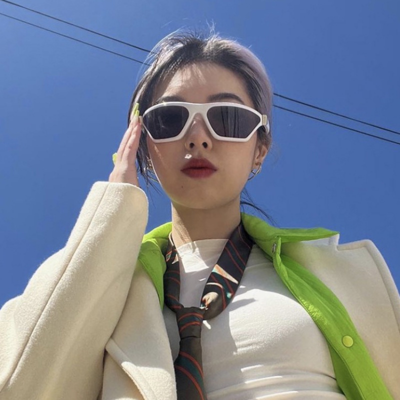 Kính Mát Mắt Mèo Oversize Thời Trang Cá Tính