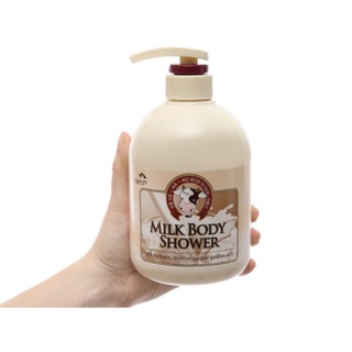 Sữa tắm dưỡng trắng da con bò 800ml