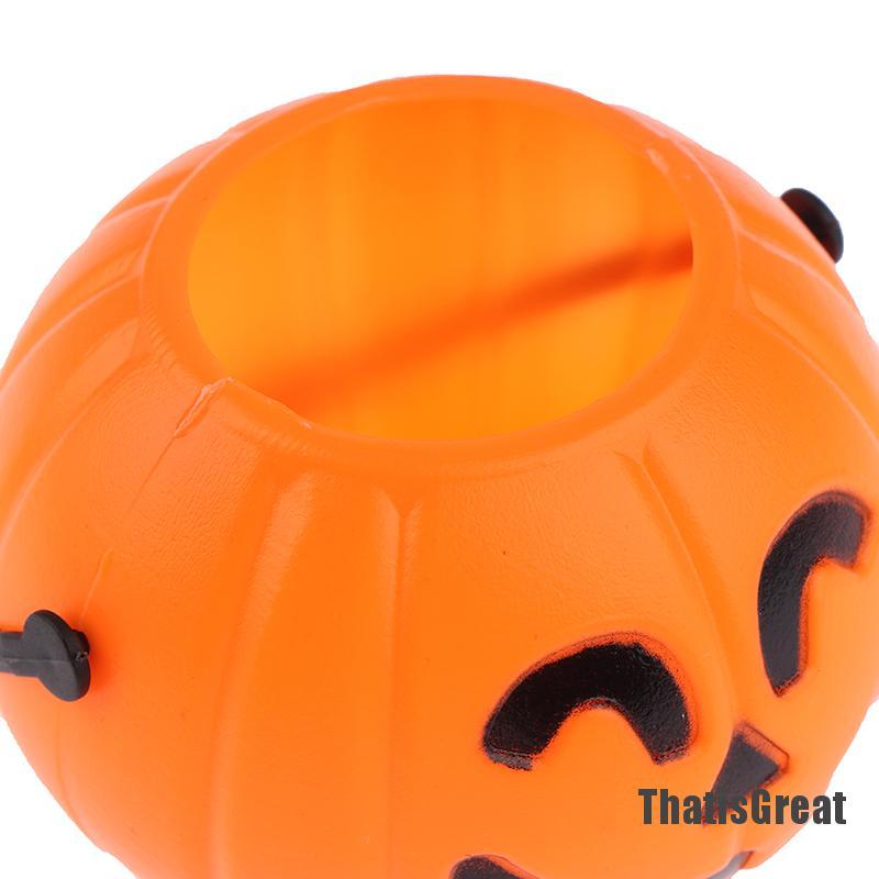 Giỏ kẹo thiết kế hình bí ngô thích hợp cho Halloween