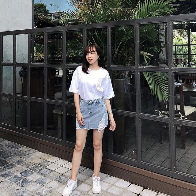 Áo phông và short giả váy