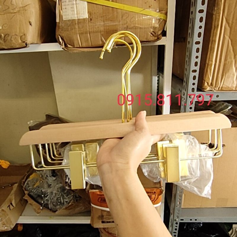 Móc kẹp treo quần áo - kẹp gỗ có thanh ngang mạ vàng sang chảnh,siêu bền đẹp,kích thước 35cm
