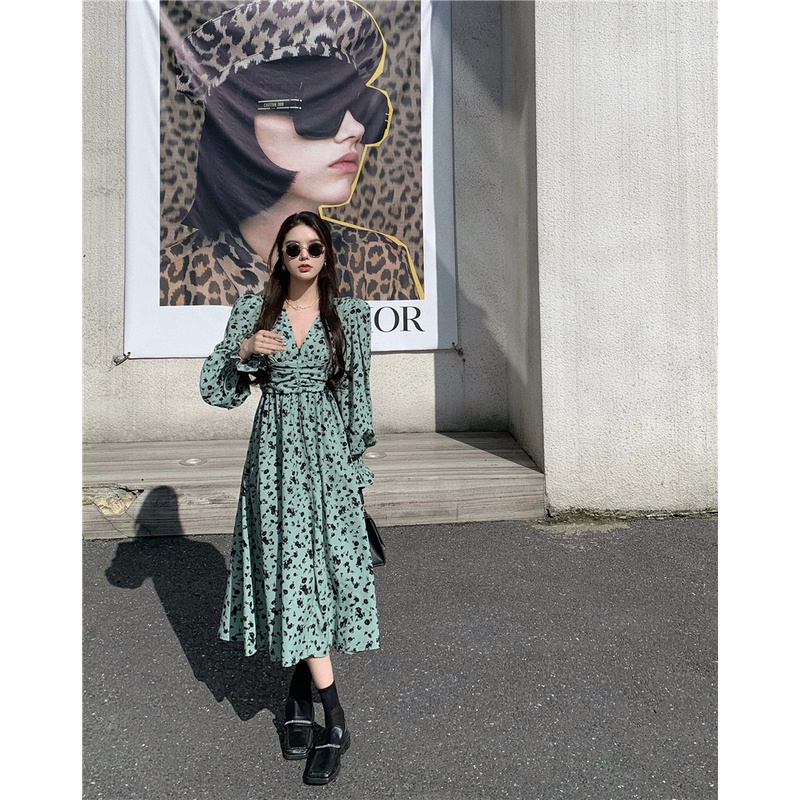 Đầm dáng xòe cổ v tay dài Emilyshop ulzzang