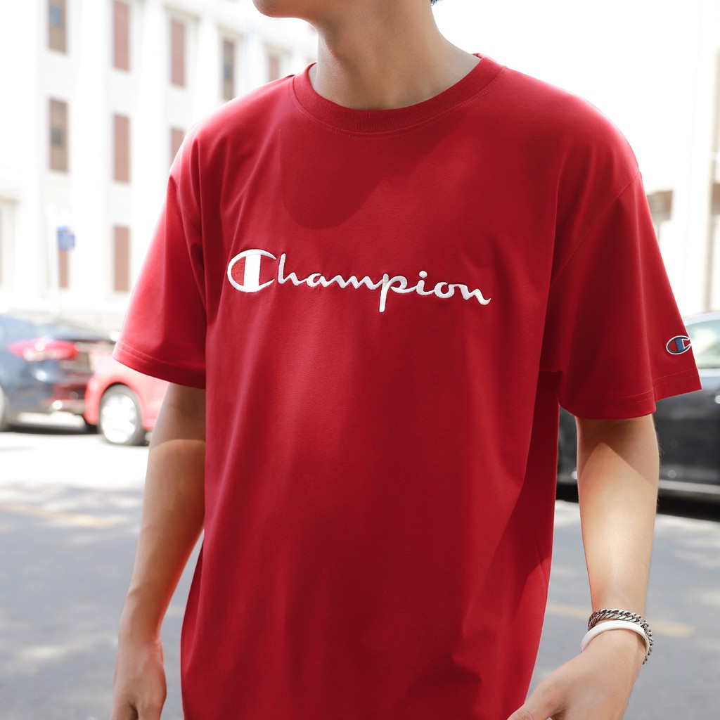 ÁO THUN CHAMPION BIG LOGO CHỮ THÊU MÀU ĐỎ | BigBuy360 - bigbuy360.vn