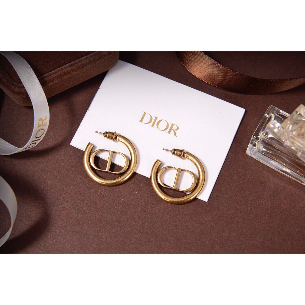 【COD】Bông Tai Dior Kiểu Dáng Đơn Giản Phong Cách Retro
