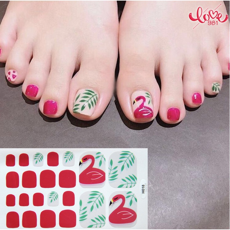 Miếng Dán Trang Trí Móng Chân Họa Tiết Hoạt Hình Màu Trơn Không Thấm Nước