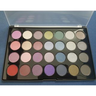 Palette phấn mắt 28 ô - Smokey Eyes– 28 Color Eyeshadow Palette