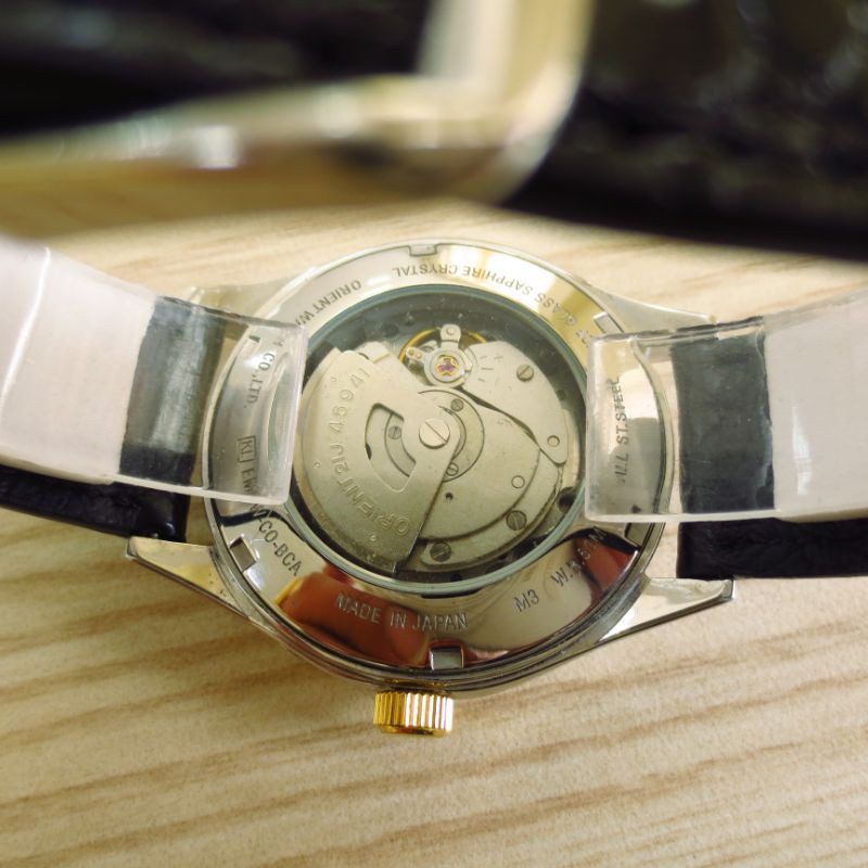 Đồng hồ nam hiệu ORIENT nhật bản máy cơ tự động tích cót khi đeo