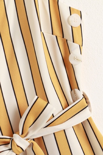 Bộ Jumpsuit kẻ sọc T.opshop