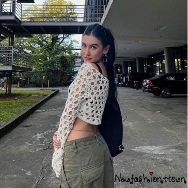 Áo Croptop Dệt Kim Tay Dài Màu Trơn Dáng Ôm Hở Ngực Thiết Kế Đơn Giản Thời Trang Cho Bạn Gái