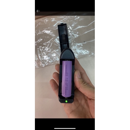 Sạc pin tông đơ