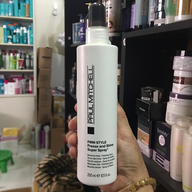 Keo xịt tạo kiểu cứng và sáng bóng Freeze and Shine Super Spray Paul Mitchell 250ml