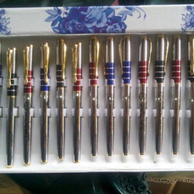 15 chiếc bút máy Thày Ánh